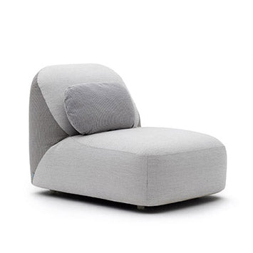 REUSE commercial-quality outdoor lounge chair by Varaschin, ideal for hotel, restaurant, and hospitality outdoor spaces.