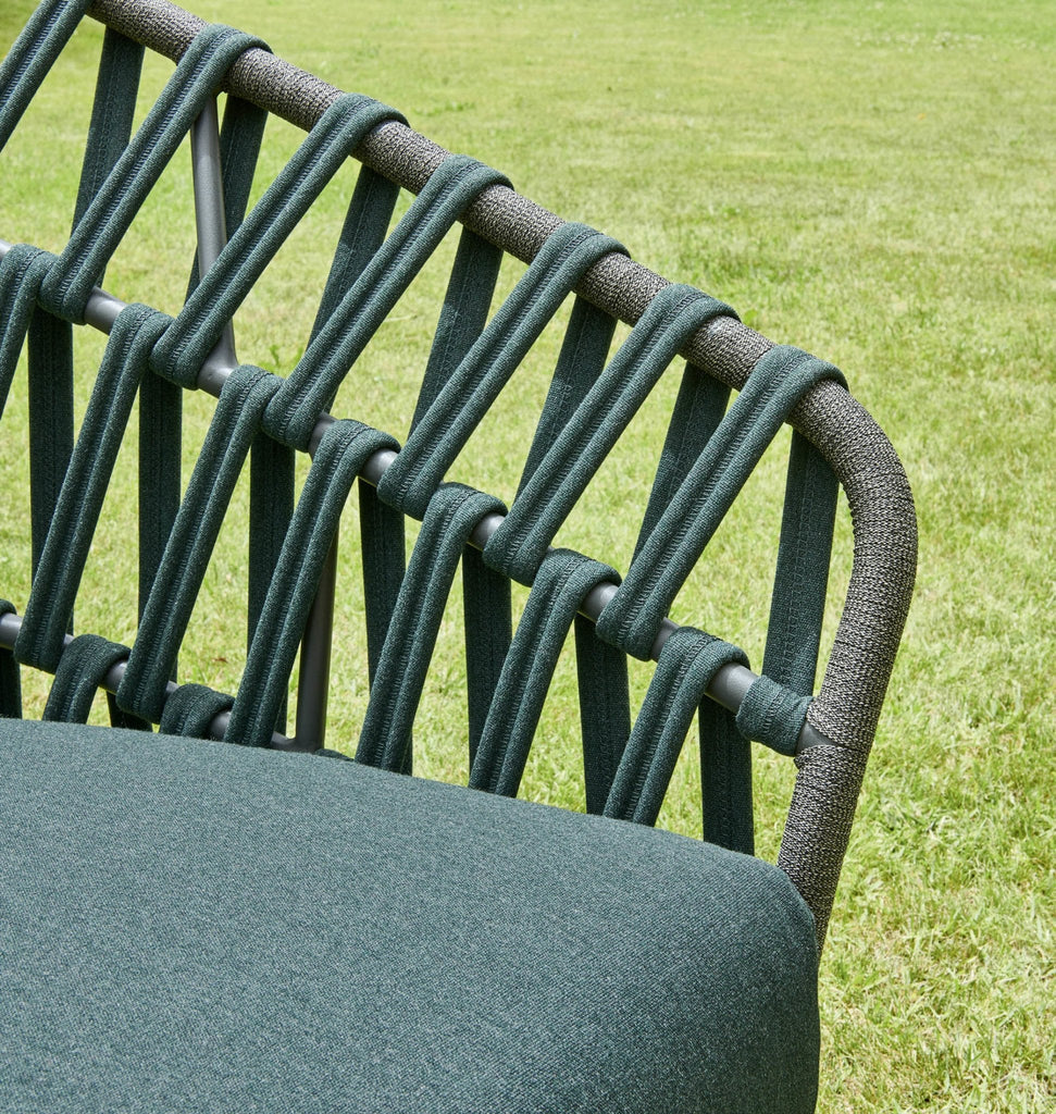 Emma Cross Lounge Chair - TB Contract Furniture Varaschin