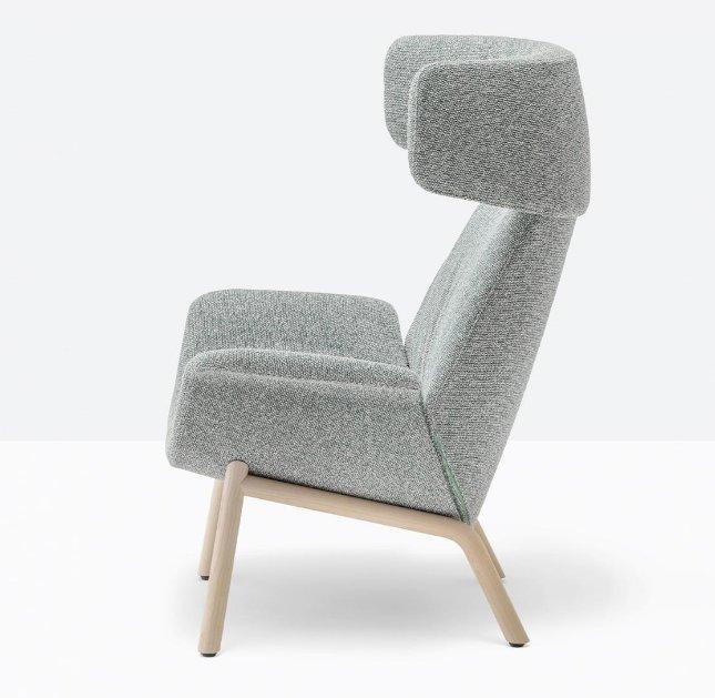ILA Lounge Armchair w/ Wooden legs - TB Contract Furniture PEDRALI