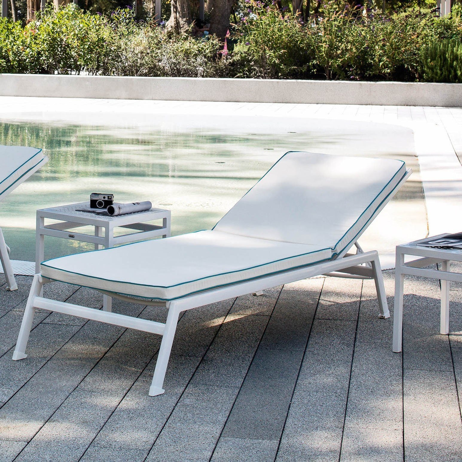 Victor Chaise Lounge - Contract Quality Outdoor Chaise Lounge ...